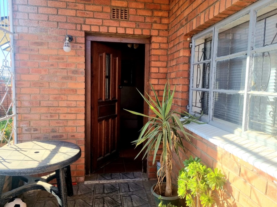 3 Bedroom Property for Sale in Homevale Northern Cape